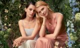 Van Cleef & Arpels Blooms: Flowerlace and Fleurs d'Hawaï Transform Nature into Wearable Art