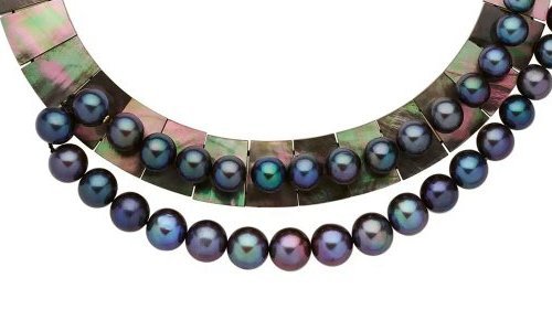 Pearls are back in style