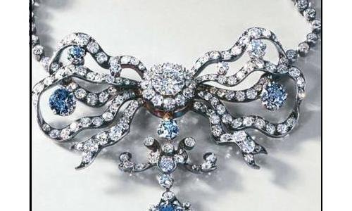 Famous Cullinan Blue Diamond Donation to Smithsonian 