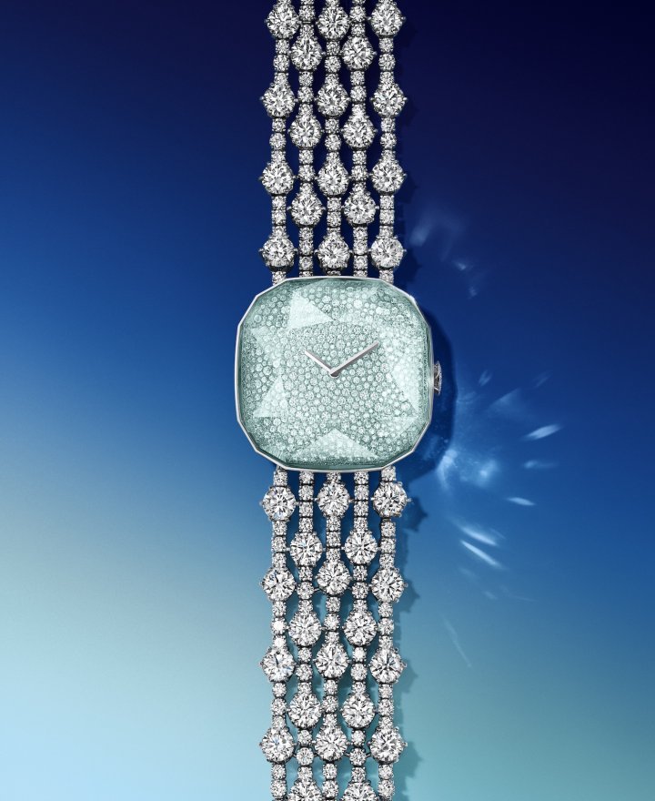  Tiffany & Co. recently unveiled the Carat 128 Aquamarine watch inspired by the legendary Tiffany Diamond, a cushion-shaped yellow diamond of 128.54 carats. This unique piece features a 27mm, 18-carat white gold case with 897 diamonds in all (totalling more than 29 carats) set on the case and five-row bracelet. The crystal protecting the dial is made from a single 34.52-carat aquamarine.