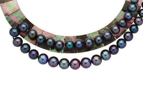 Pearls are back in style