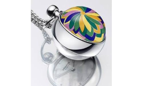 Hermès - An unusual interpretation of its Pendentif Boule