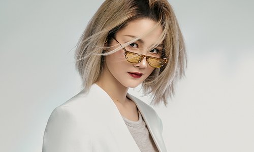 The fabulous world of A.Win Siu