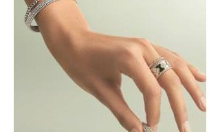 Van Cleef & Arpels - Latest creations in the Perlée collection