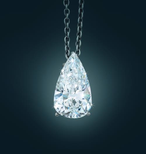 Diamond pendant 5,44 ct. Shape: Pear Brilliant, Color Grade: D, Claritiy Grade vvsi1, Polish Good, Symmetry: Very Good, Fluorescence: None 