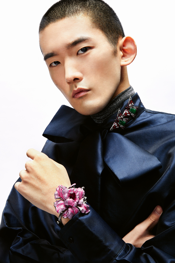 The Shocking-Pink Lactiflora bangle & The Chinese Windmill Earrings (Chloris' Yard Collection). ©Austy Lee Photographer: Zed Leets | Art Director: Zoe Yau Stylist: Wan Jansco at THECLOTHESURGEON Grooming: ChiChi Li Photographer's Assistants: Audrey Tam, Ivan Yip Styling Assistant: Adrian Wong Model: Yeom at WE Management