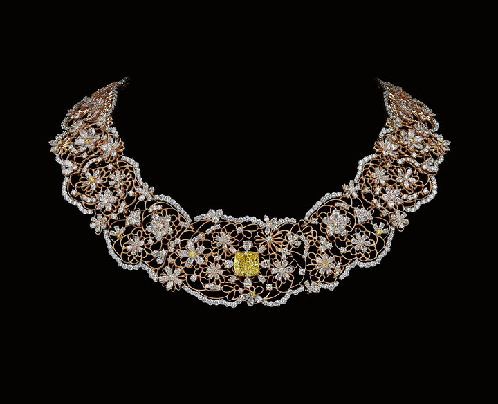 Dior Milly Dentelle Couture Fleurie necklace, rose gold, platinum, white and yellow diamonds.
