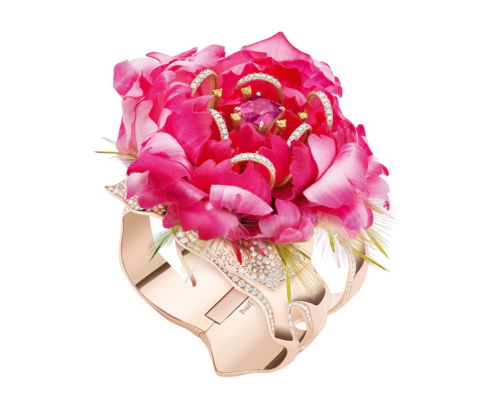 From Piaget's Shapes of Extraleganza High Jewellery Collection, a cuff reinterprets the Yves Piaget Rose in feathers, a collaboration with Nelly Saunier