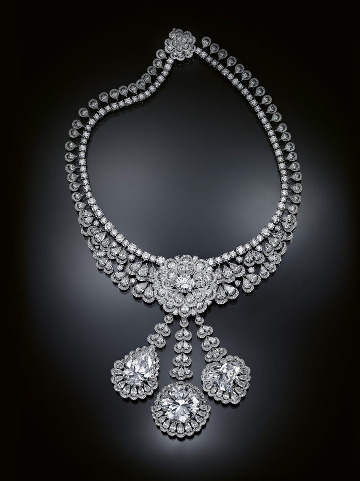 The Queen of Kalahari, a rare 342-carat diamond, yielded 23 stones which became Chopard's most precious jewellery collection to date: The Garden of Kalahari.